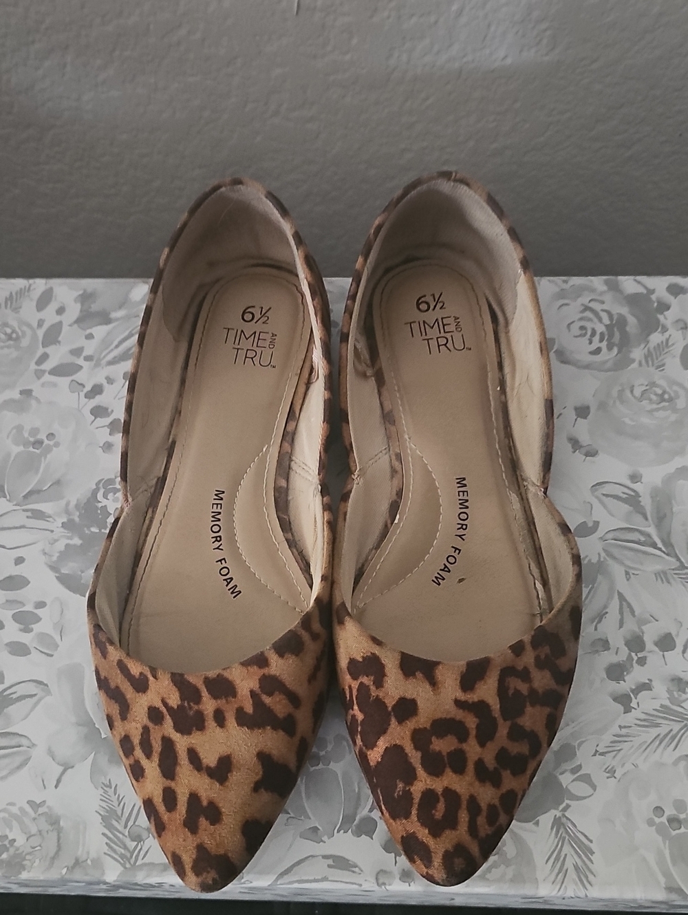 Time & Tru Leopard-Print Pointed Toe Flats